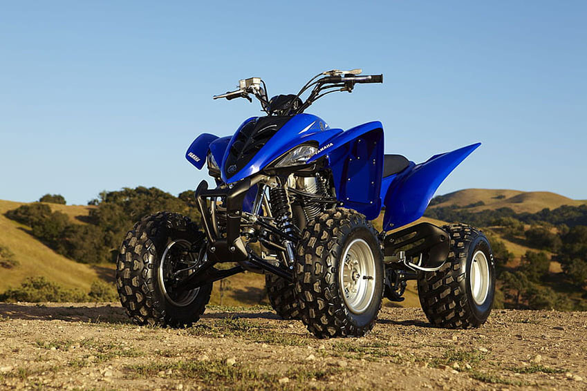 Yamaha Raptor 660 color blue